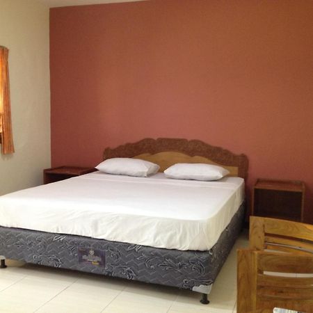 Astina Hotel Lovina Екстериор снимка