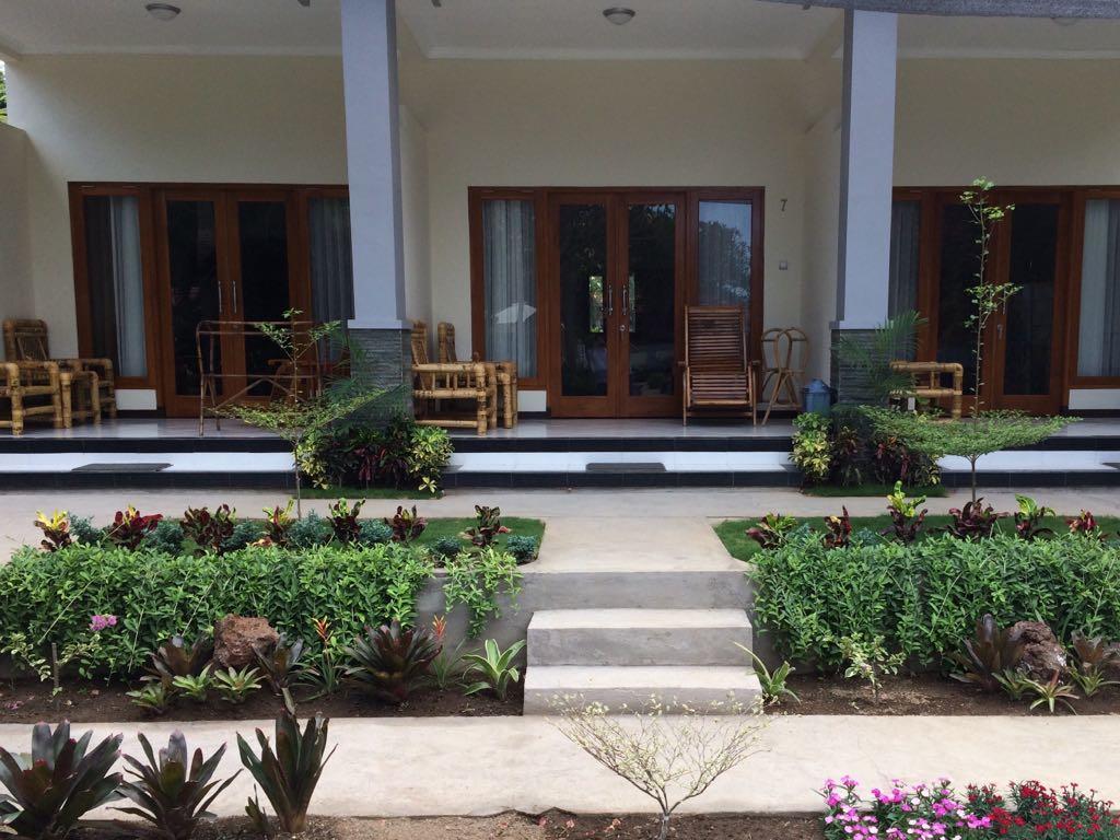 Astina Hotel Lovina Екстериор снимка