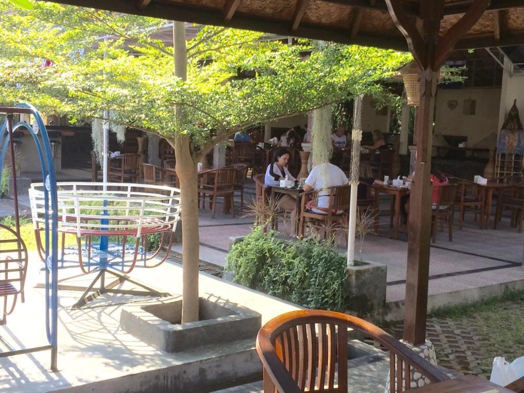 Astina Hotel Lovina Екстериор снимка